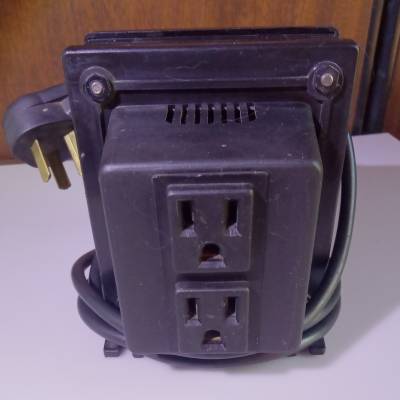 Foto de TRANSFORMADOR 220/110 VOLTS 1000W